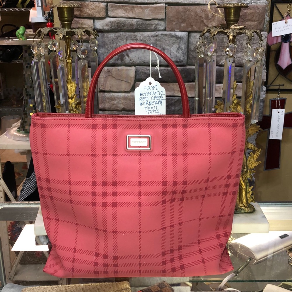 Burberry purse